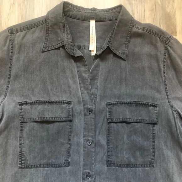 Babaton The Group Washed Gray Relaxed Fit Button-Down Utility Shirt Lyocell - Picture 4 of 9